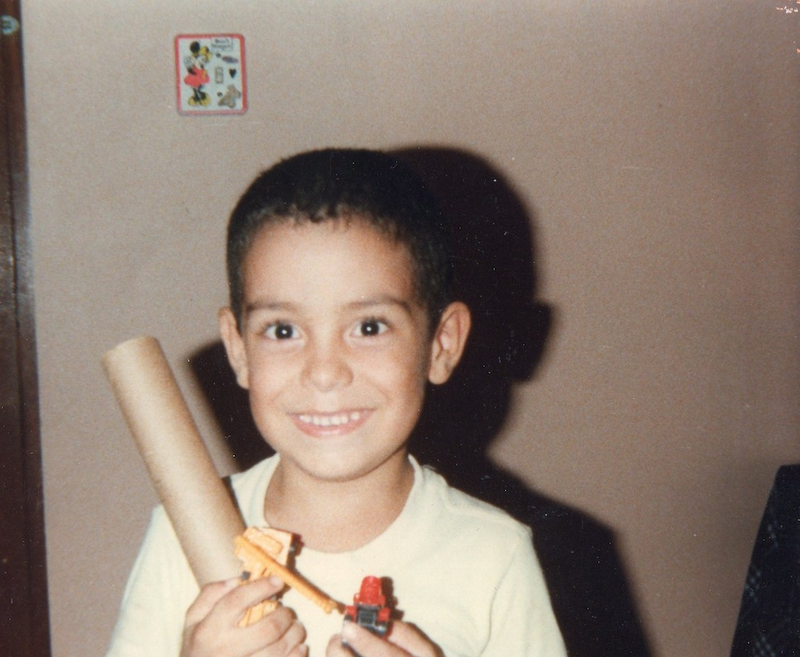 Illustration for article titled Childhood Photos, Recreated as Adults Today